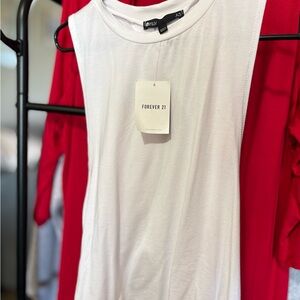 Forever 21 White Sleeveless Crew Neck Tank